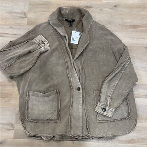 Oversized Tan Sweatshirt Jacket with Pockets